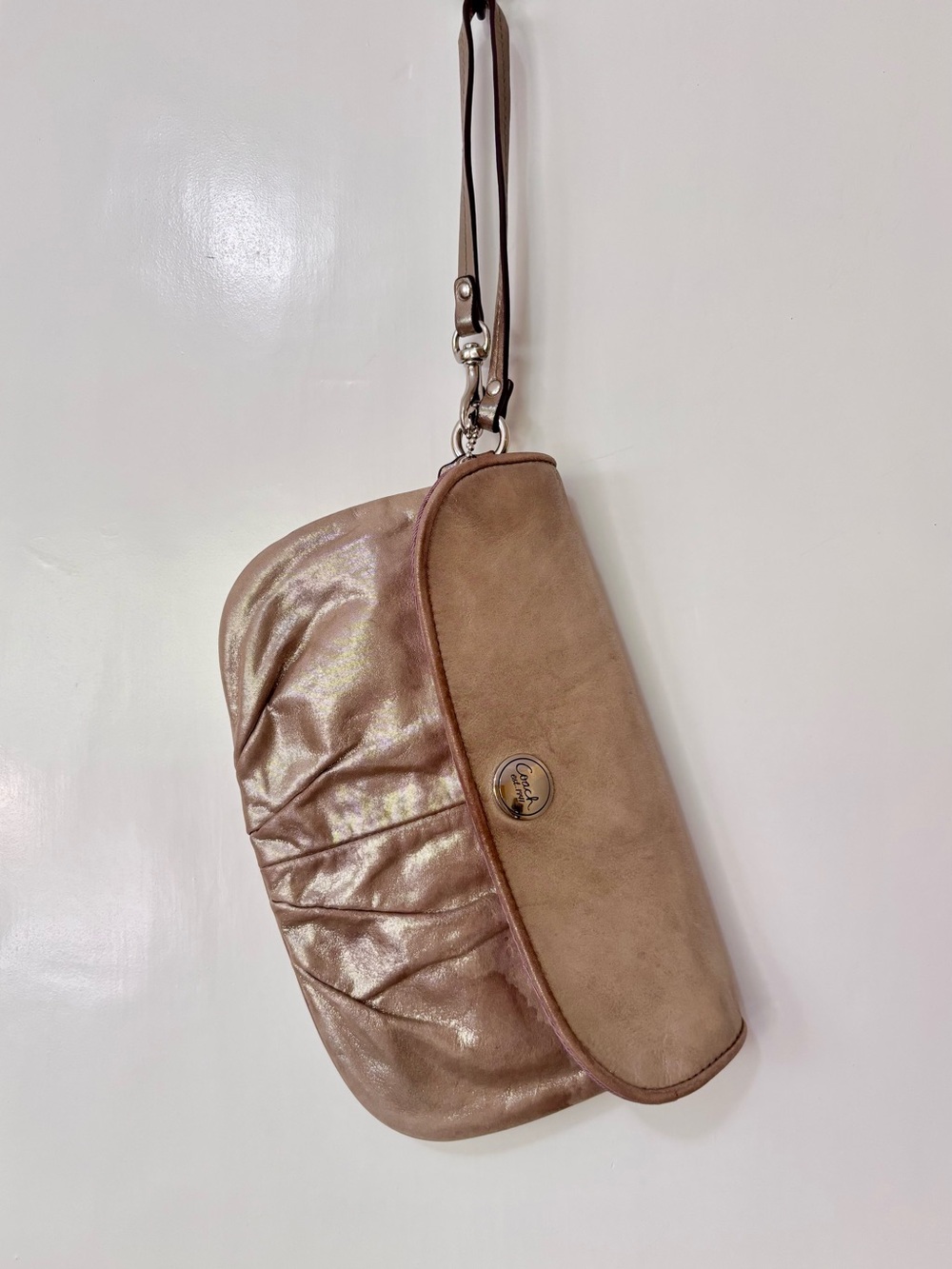 Coach| 1941 Metallic Gold Leather Clutch Vintage 7 x 5”